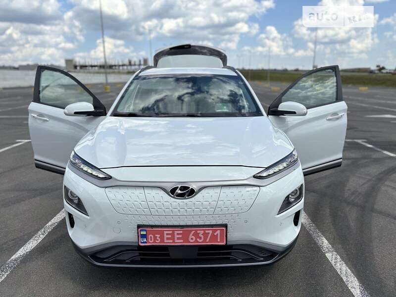 Внедорожник / Кроссовер Hyundai Kona Electric 2019 в Львове