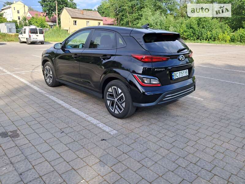 Внедорожник / Кроссовер Hyundai Kona Electric 2022 в Львове