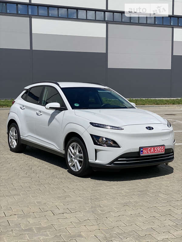 Внедорожник / Кроссовер Hyundai Kona Electric 2021 в Ивано-Франковске