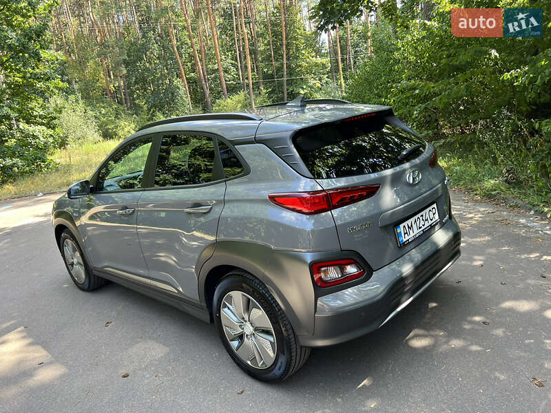 Позашляховик / Кросовер Hyundai Kona Electric 2020 в Житомирі