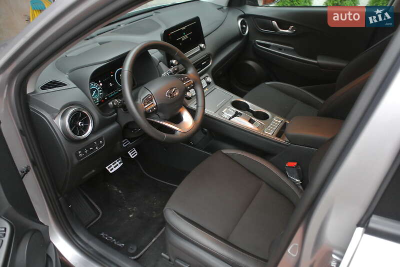 Внедорожник / Кроссовер Hyundai Kona Electric 2022 в Киеве