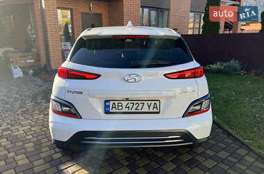 Позашляховик / Кросовер Hyundai Kona Electric 2021 в 