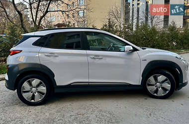 Внедорожник / Кроссовер Hyundai Kona Electric 2020 в Ивано-Франковске