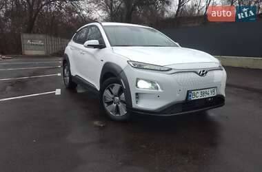 Внедорожник / Кроссовер Hyundai Kona Electric 2020 в 