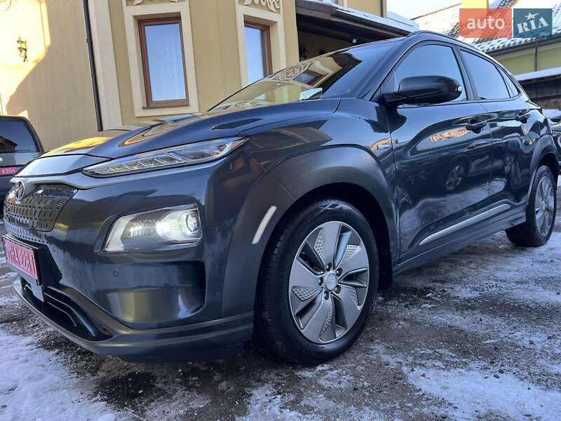 Позашляховик / Кросовер Hyundai Kona Electric 2020 в Львові