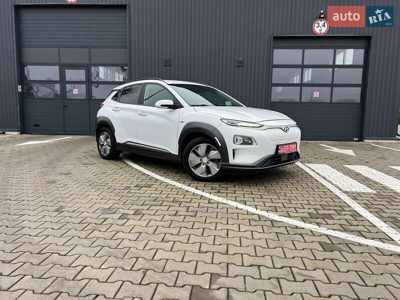 Позашляховик / Кросовер Hyundai Kona Electric 2019 в Луцьку