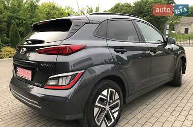 Внедорожник / Кроссовер Hyundai Kona Electric 2022 в Ровно