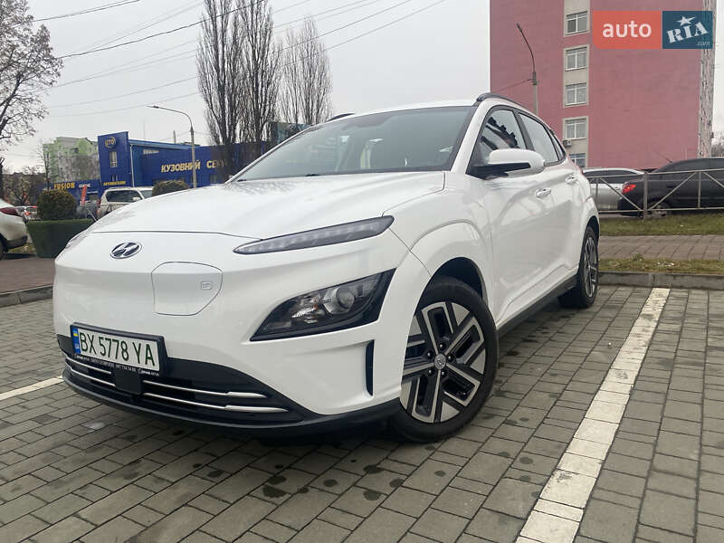 Внедорожник / Кроссовер Hyundai Kona Electric 2021 в Хмельницком
