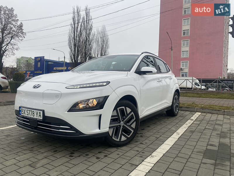 Внедорожник / Кроссовер Hyundai Kona Electric 2021 в Хмельницком