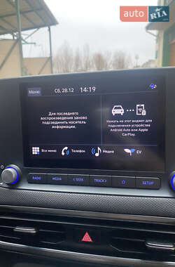 Внедорожник / Кроссовер Hyundai Kona Electric 2021 в 