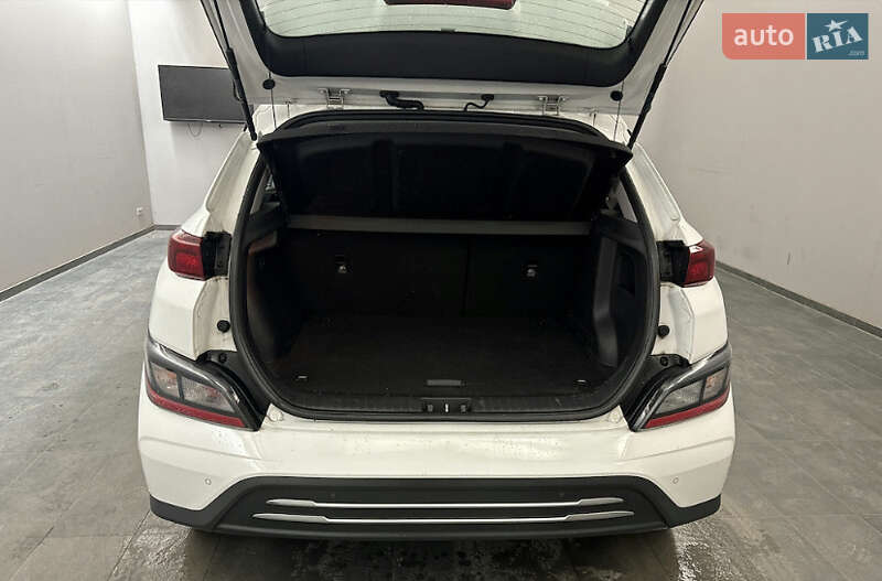 Внедорожник / Кроссовер Hyundai Kona Electric 2021 в Хмельницком