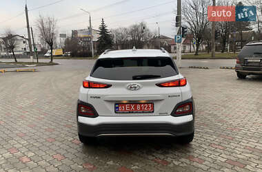 Позашляховик / Кросовер Hyundai Kona Electric 2020 в Чернівцях