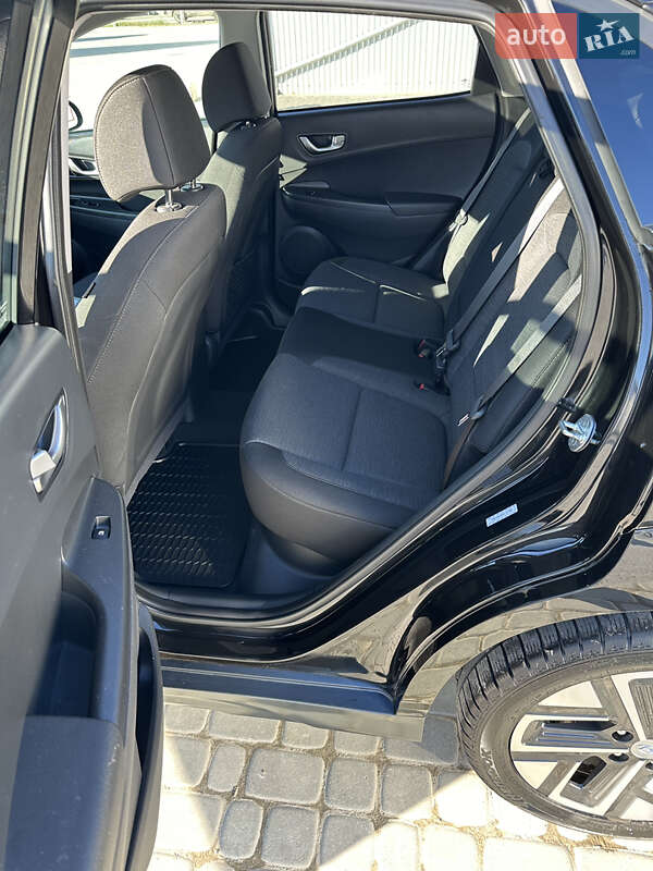 Позашляховик / Кросовер Hyundai Kona Electric 2022 в Коломиї