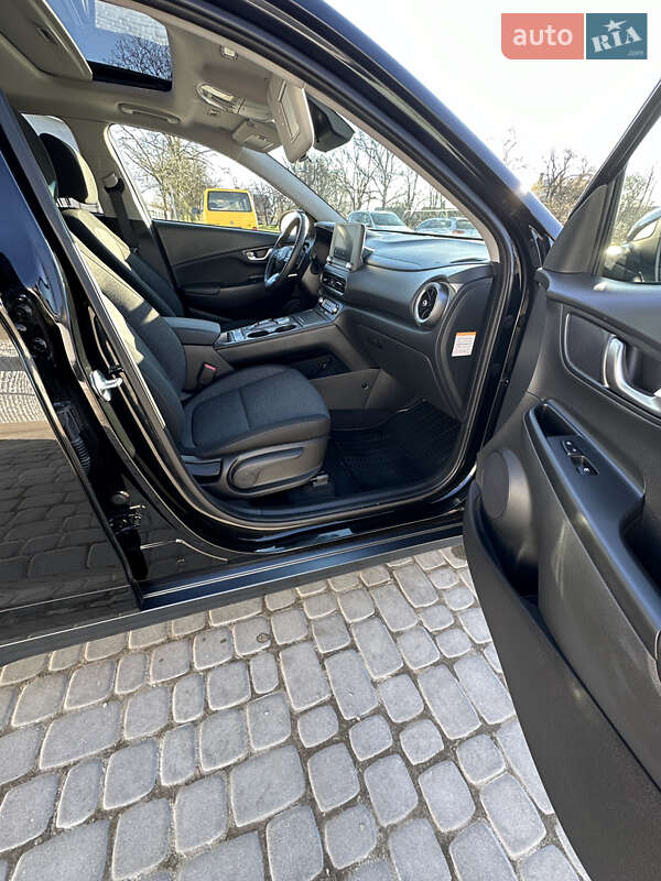 Позашляховик / Кросовер Hyundai Kona Electric 2022 в Коломиї