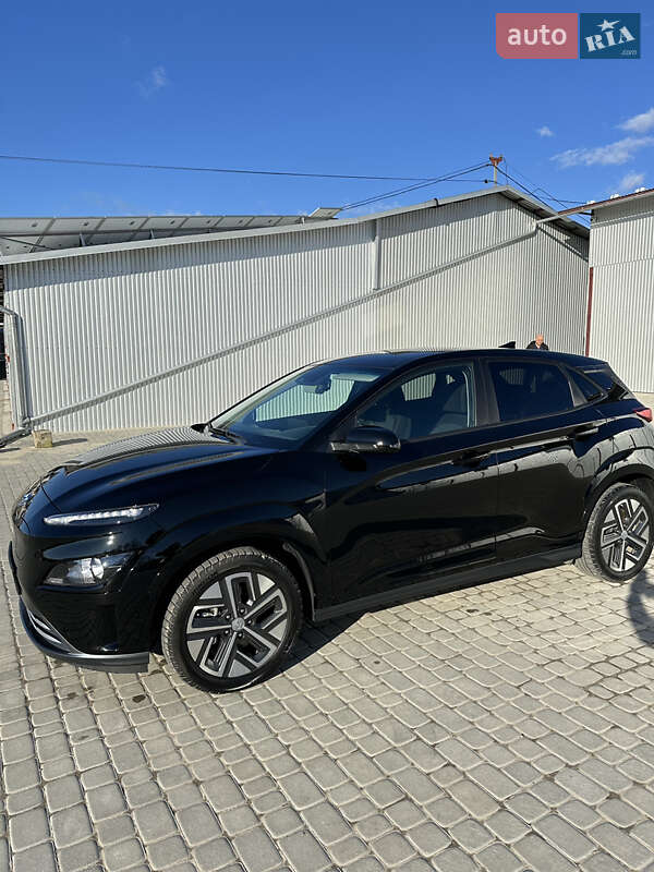 Позашляховик / Кросовер Hyundai Kona Electric 2022 в Коломиї