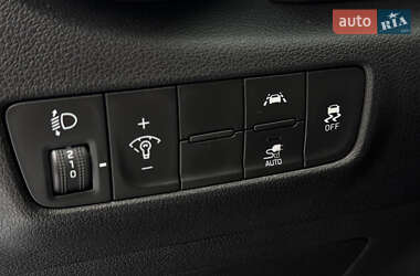 Внедорожник / Кроссовер Hyundai Kona Electric 2020 в 