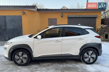 Внедорожник / Кроссовер Hyundai Kona Electric 2019 в Ровно