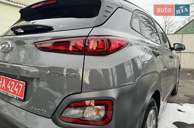 Внедорожник / Кроссовер Hyundai Kona Electric 2020 в 
