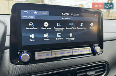 Внедорожник / Кроссовер Hyundai Kona Electric 2020 в 