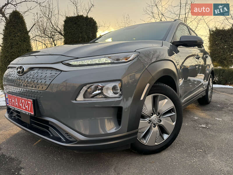 Внедорожник / Кроссовер Hyundai Kona Electric 2020 в 