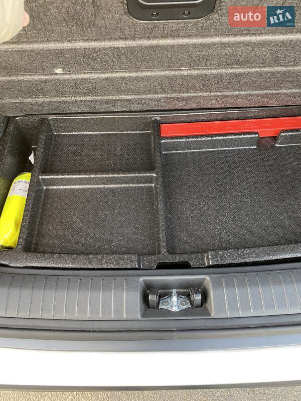 Внедорожник / Кроссовер Hyundai Kona Electric 2019 в Киеве