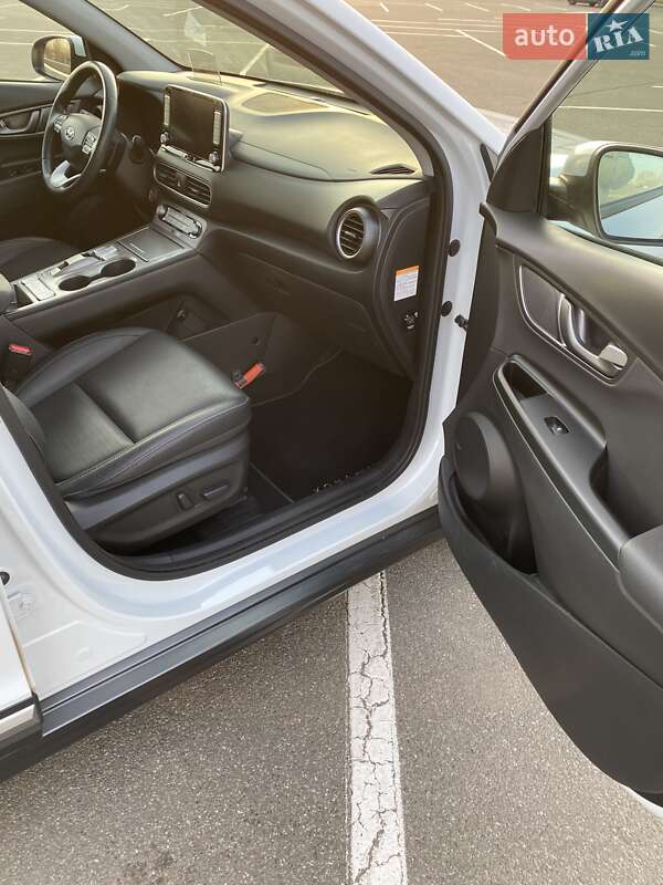 Внедорожник / Кроссовер Hyundai Kona Electric 2019 в Киеве