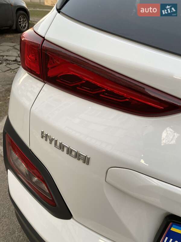 Внедорожник / Кроссовер Hyundai Kona Electric 2019 в Киеве