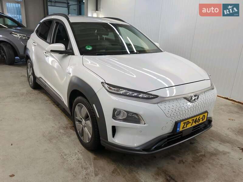 Внедорожник / Кроссовер Hyundai Kona Electric 2019 в Киеве