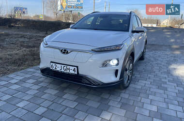 Внедорожник / Кроссовер Hyundai Kona Electric 2019 в 