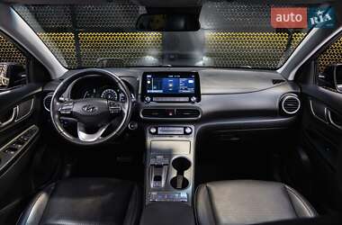 Позашляховик / Кросовер Hyundai Kona Electric 2020 в 