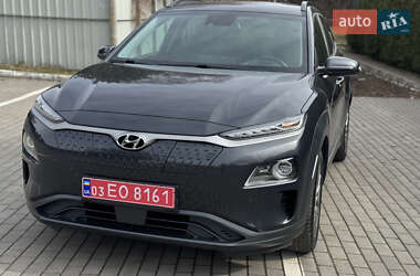 Внедорожник / Кроссовер Hyundai Kona Electric 2020 в 