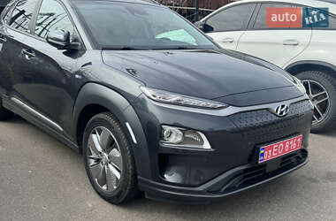 Внедорожник / Кроссовер Hyundai Kona Electric 2020 в 
