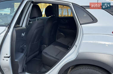 Позашляховик / Кросовер Hyundai Kona Electric 2020 в 