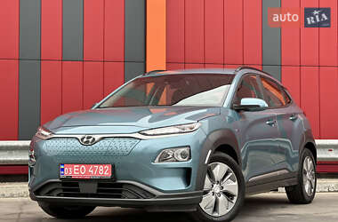 Внедорожник / Кроссовер Hyundai Kona Electric 2021 в 