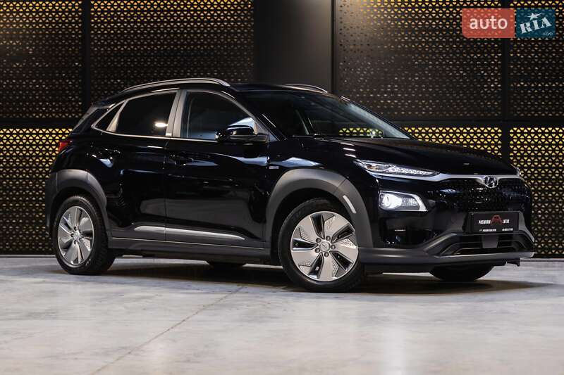 Позашляховик / Кросовер Hyundai Kona Electric 2020 в 