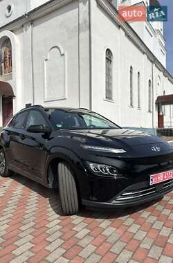 Внедорожник / Кроссовер Hyundai Kona Electric 2021 в Овруче