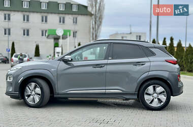 Внедорожник / Кроссовер Hyundai Kona Electric 2020 в 