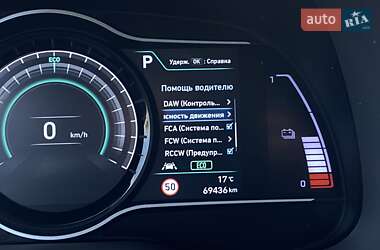 Позашляховик / Кросовер Hyundai Kona Electric 2020 в 