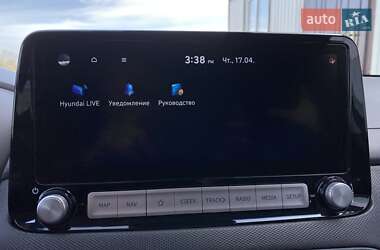 Позашляховик / Кросовер Hyundai Kona Electric 2020 в 