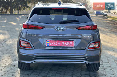 Внедорожник / Кроссовер Hyundai Kona Electric 2019 в 