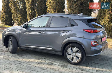 Внедорожник / Кроссовер Hyundai Kona Electric 2019 в 