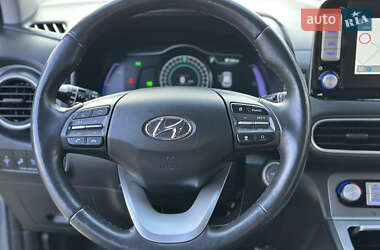 Внедорожник / Кроссовер Hyundai Kona Electric 2019 в 