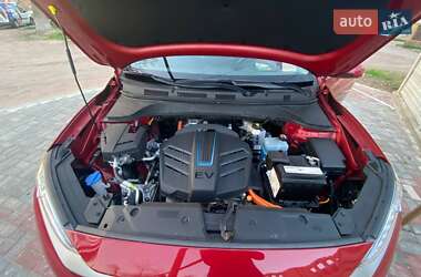 Внедорожник / Кроссовер Hyundai Kona Electric 2020 в 