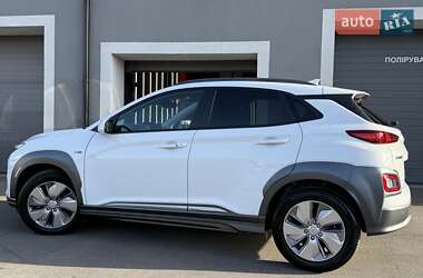 Позашляховик / Кросовер Hyundai Kona Electric 2020 в 