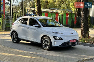 Внедорожник / Кроссовер Hyundai Kona Electric 2020 в 