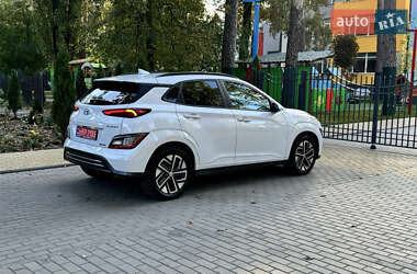 Внедорожник / Кроссовер Hyundai Kona Electric 2020 в 