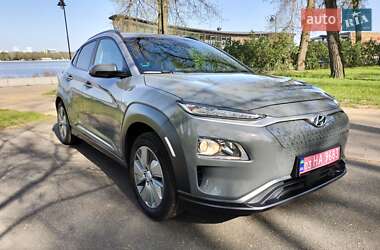 Внедорожник / Кроссовер Hyundai Kona Electric 2020 в Киеве