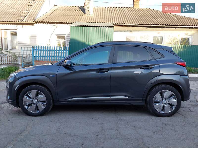 Внедорожник / Кроссовер Hyundai Kona Electric 2019 в Первомайске