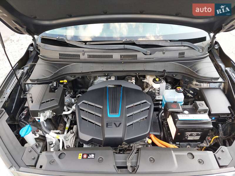 Внедорожник / Кроссовер Hyundai Kona Electric 2019 в Первомайске