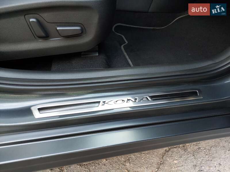 Внедорожник / Кроссовер Hyundai Kona Electric 2019 в Первомайске